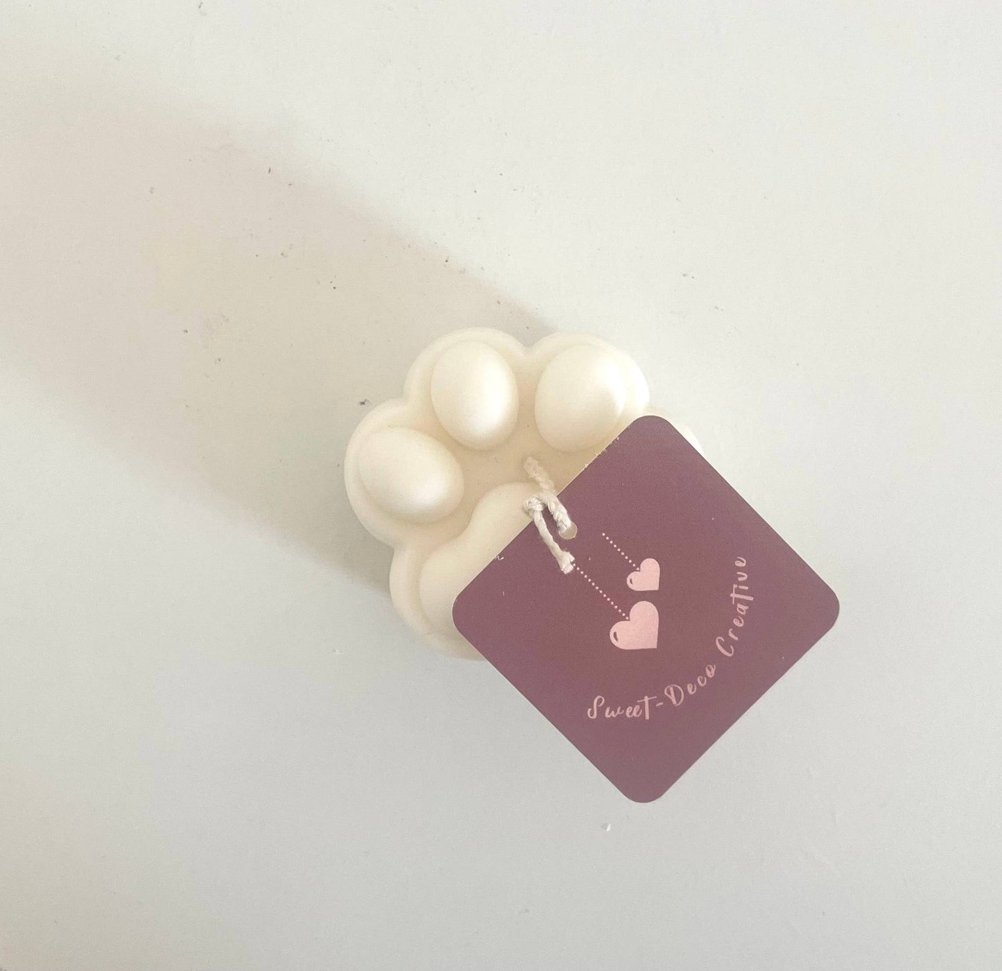 BOUGIE en forme de patte – Naturelle & Écologique