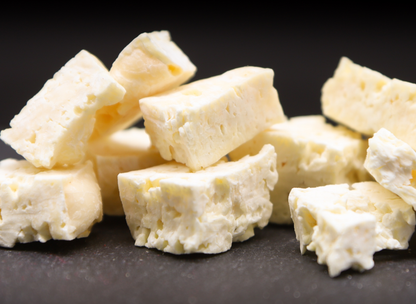Fromage lyophilisé riche en protéines pour chiens